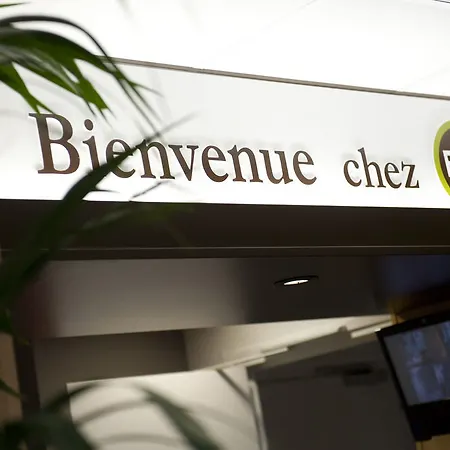 Tours Nord 2 La Petit Arche Hotel 2*