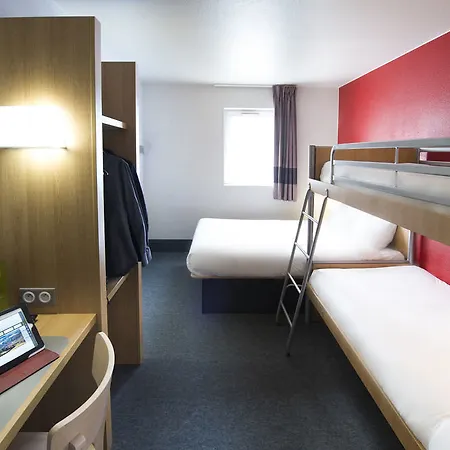 Tours Nord 2 La Petit Arche 2*