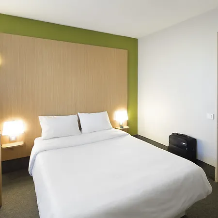 Tours Nord 2 La Petit Arche Hotel 2*