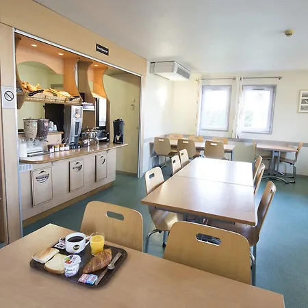 Tours Nord 2 La Petit Arche Hotel