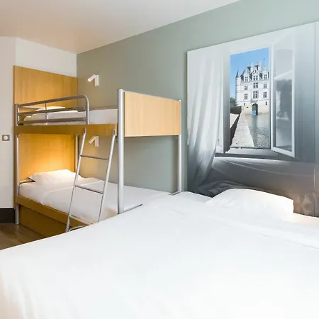 Tours Nord 2 La Petit Arche Hotel 2*