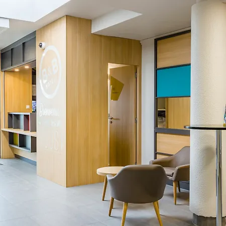 Tours Nord 2 La Petit Arche Hotel